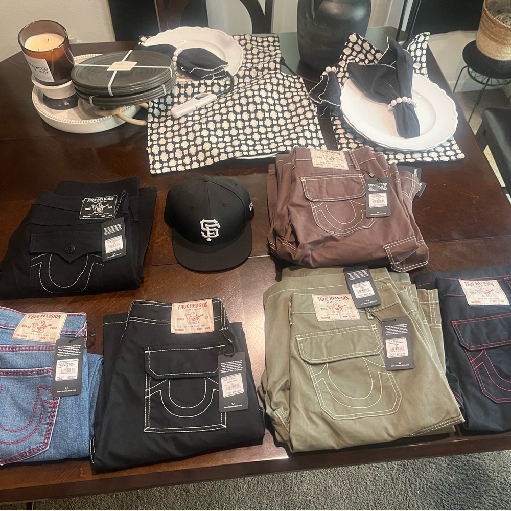 True Religion Lot of Men's Jeans + SF Giants Hat - Assorted Colors